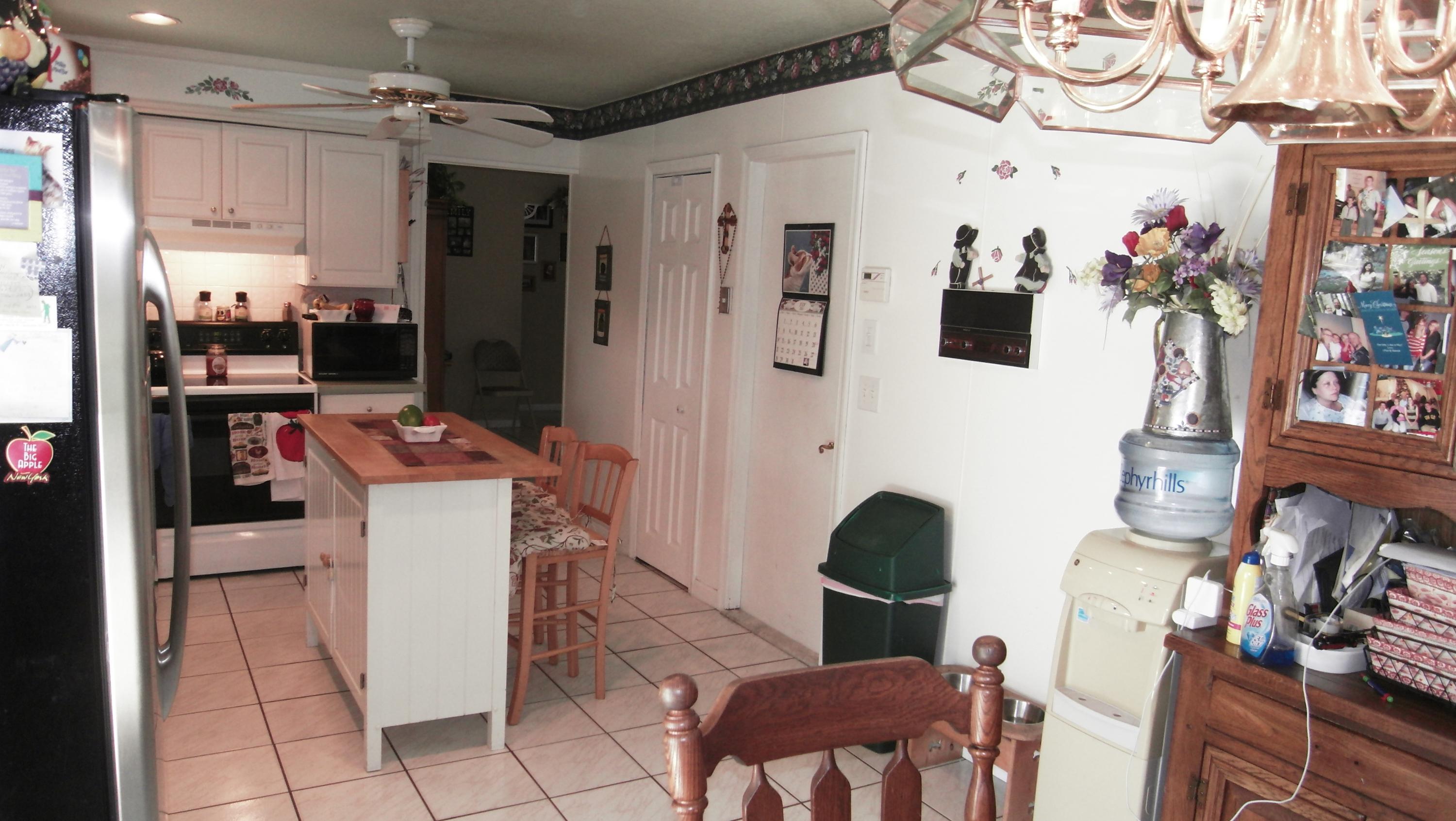 11094 Mustang Street Boca Raton, FL 33428 - Photo 27 of 56 Kitchen