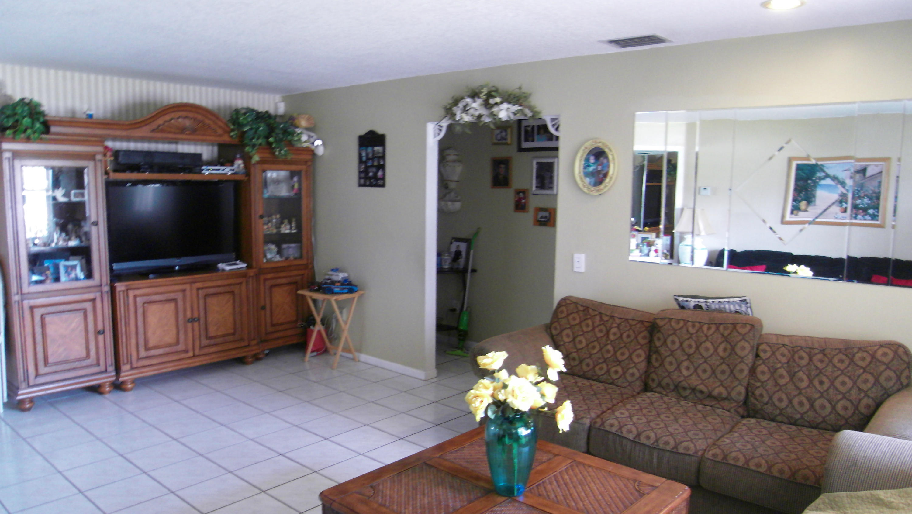 11094 Mustang Street Boca Raton, FL 33428 - Photo 32 of 56 Living Room
