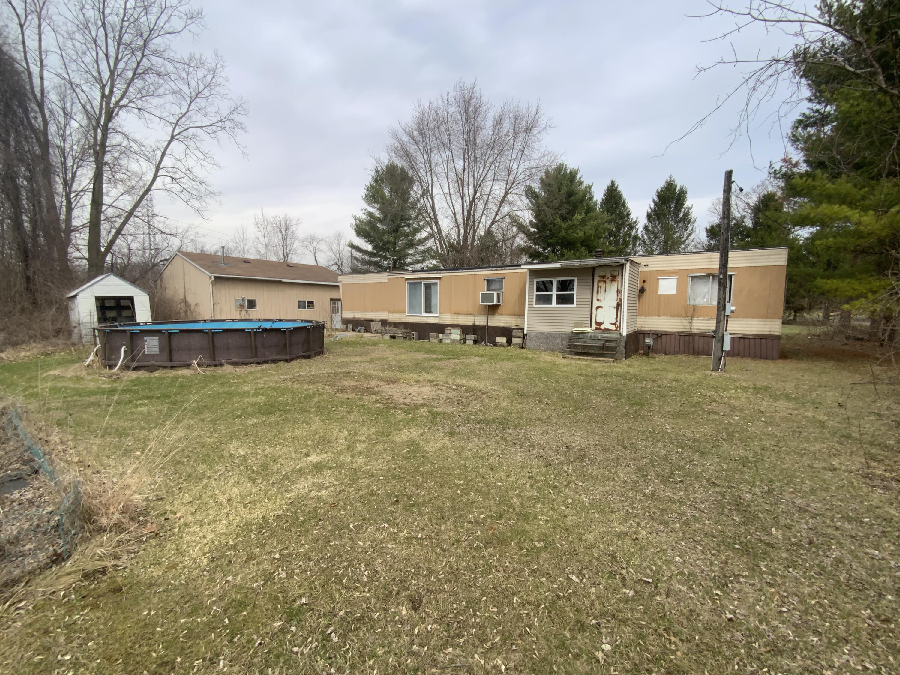 8401 Clinton Road Jackson, MI 49201 - Photo 1 of 15 IMG_1387