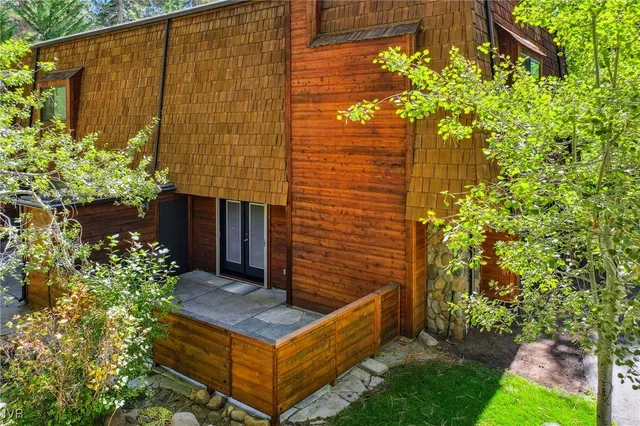 $1,325,000 | 120 Country Club Drive, Unit 37, Incline Village, NV 89451