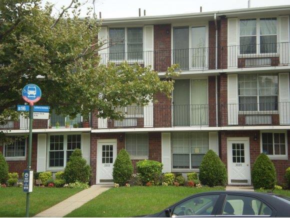 9993 Shore Road, Unit 17D Brooklyn, NY 11209 - Photo 1 of 6 Gallery Image 1