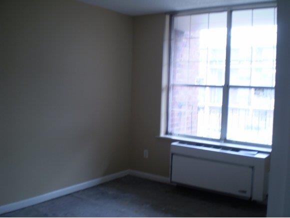 9993 Shore Road, Unit 17D Brooklyn, NY 11209 - Photo 5 of 6 Gallery Image 5
