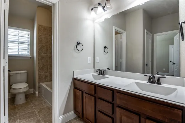 $649,999 | 2404 Marshbrook Drive, McKinney, TX 75071