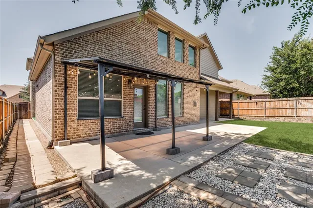 $649,999 | 2404 Marshbrook Drive, McKinney, TX 75071