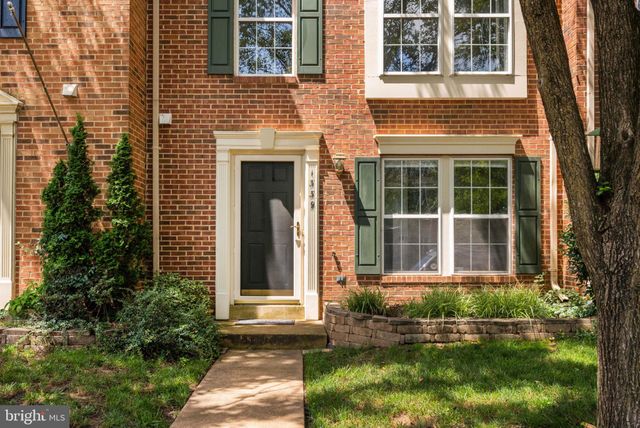 $925,000 | 1339 Argall Place, Alexandria, VA 22314