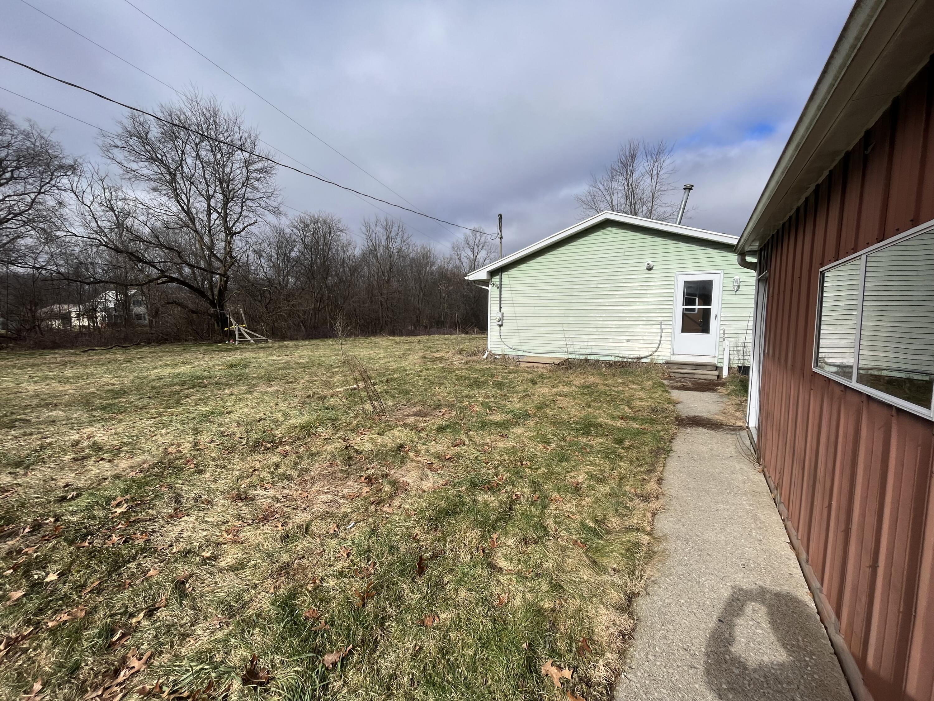 9421 Easton Road Rives Junction, MI 49277 - Photo 2 of 22 IMG_6824