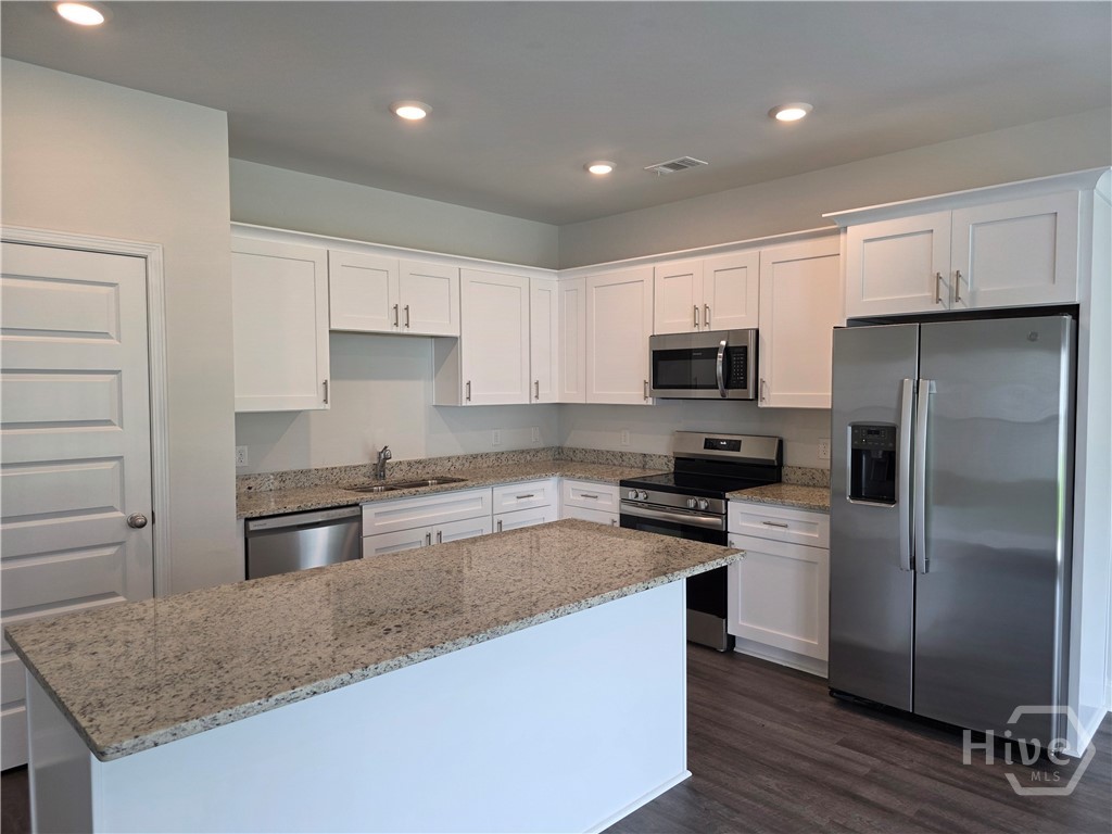 541 Gov Treutlen Circle Pooler, GA 31322 - Photo 8 of 27