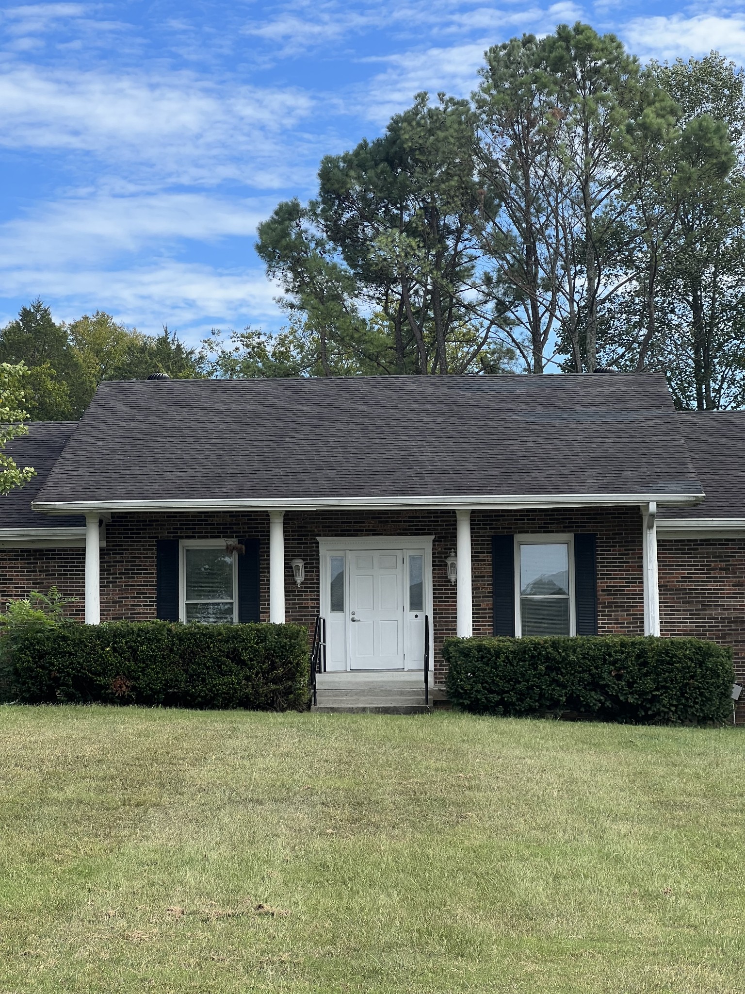 5588 Lebanon Road Lebanon, TN 37087 - Photo 2 of 43 front view of house with a yard