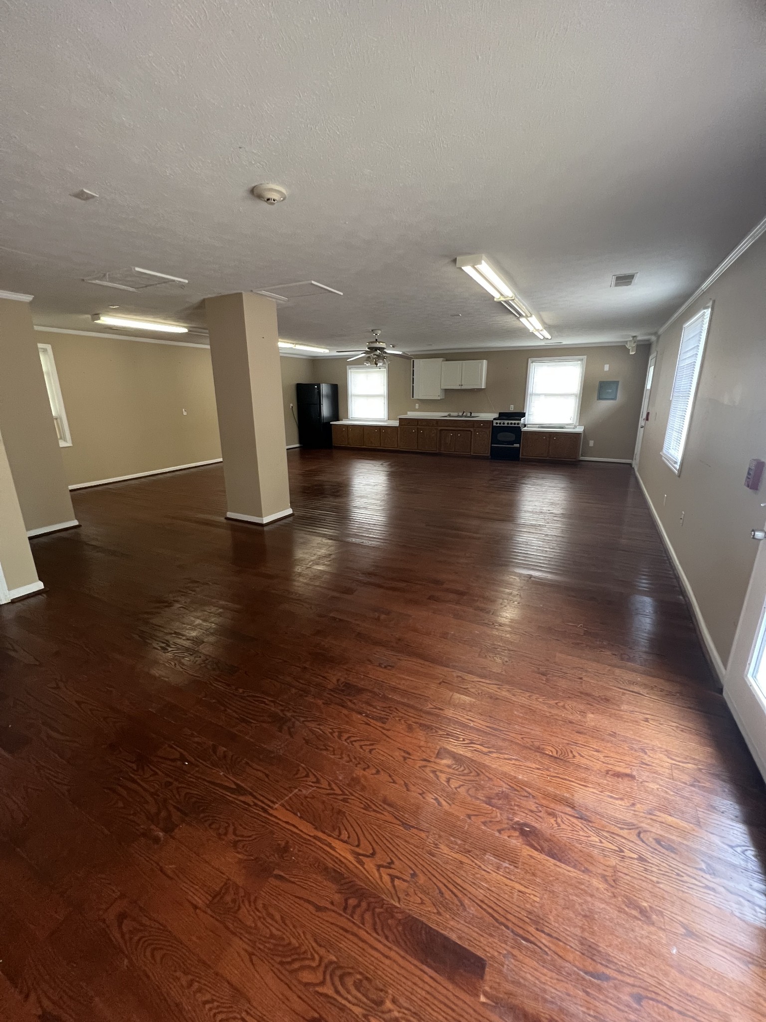 5588 Lebanon Road Lebanon, TN 37087 - Photo 25 of 43 a view of a hallway with wooden floor