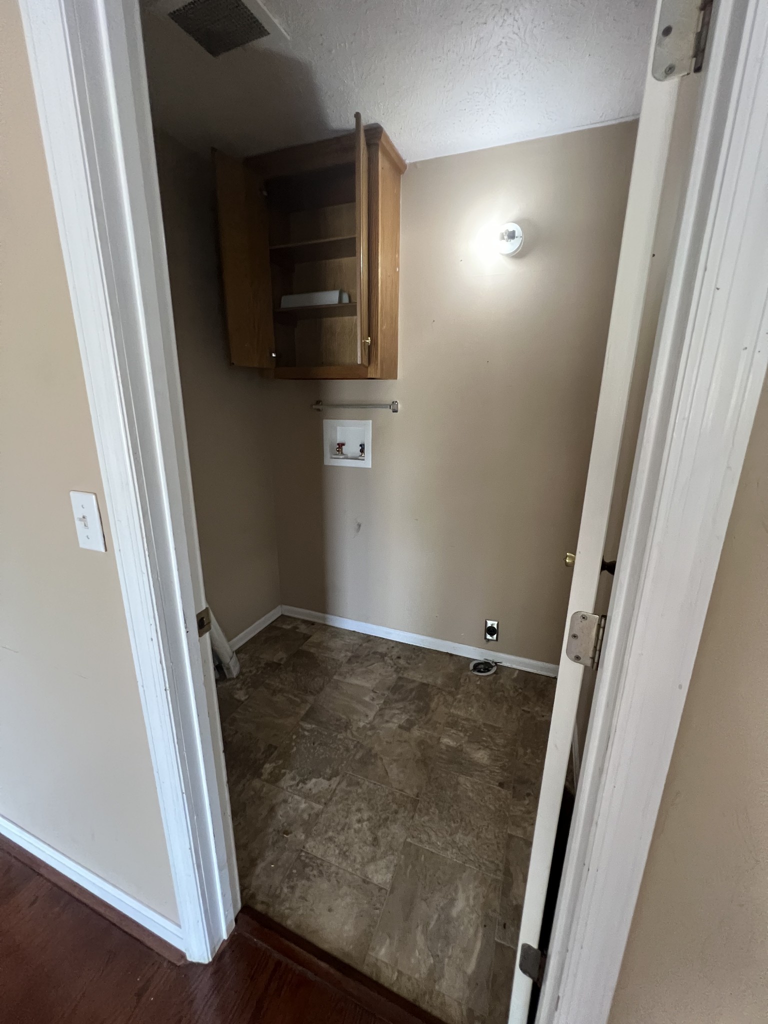 5588 Lebanon Road Lebanon, TN 37087 - Photo 30 of 43 wooden floor in an empty room