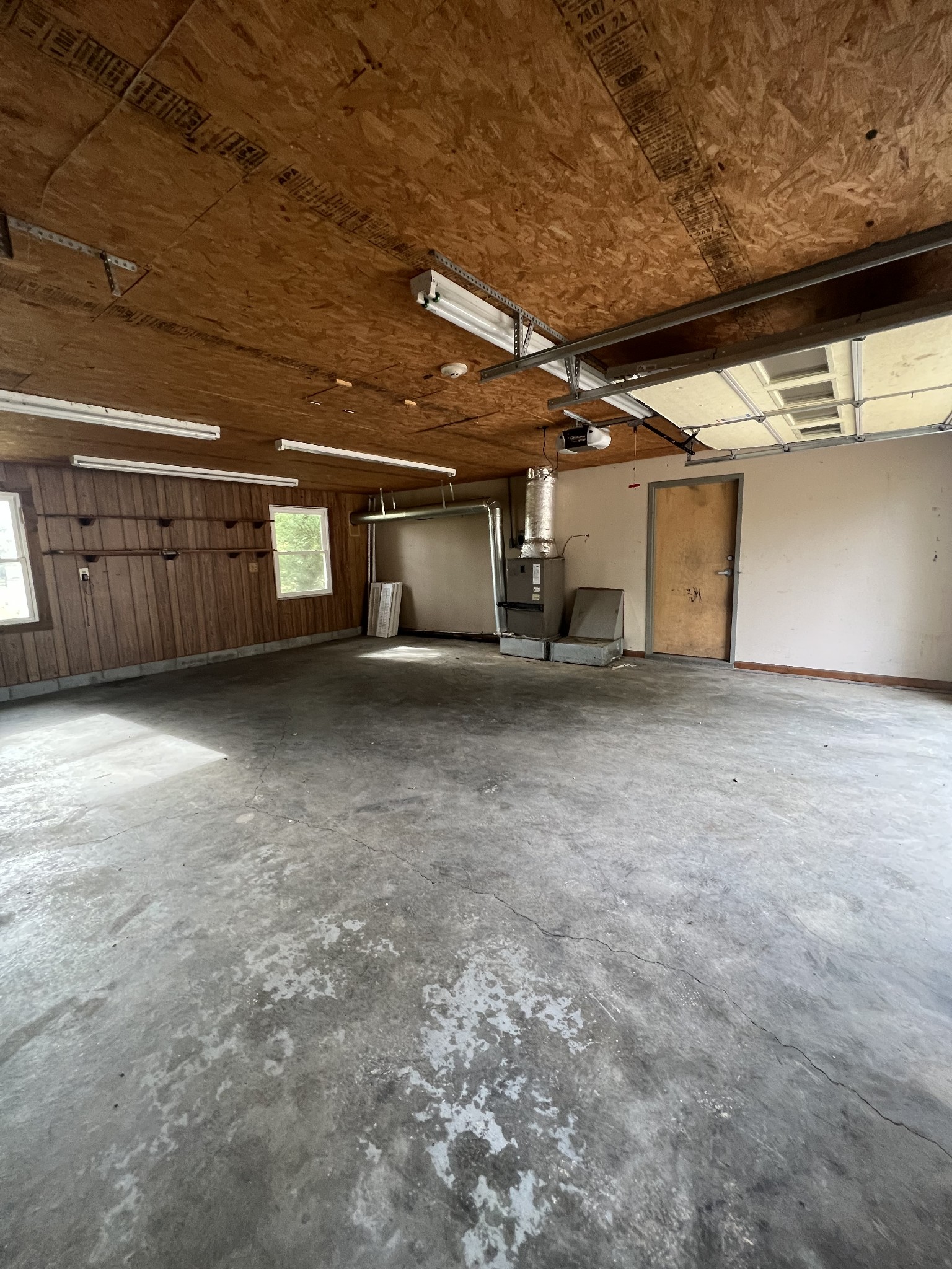 5588 Lebanon Road Lebanon, TN 37087 - Photo 32 of 43 a view of an empty room