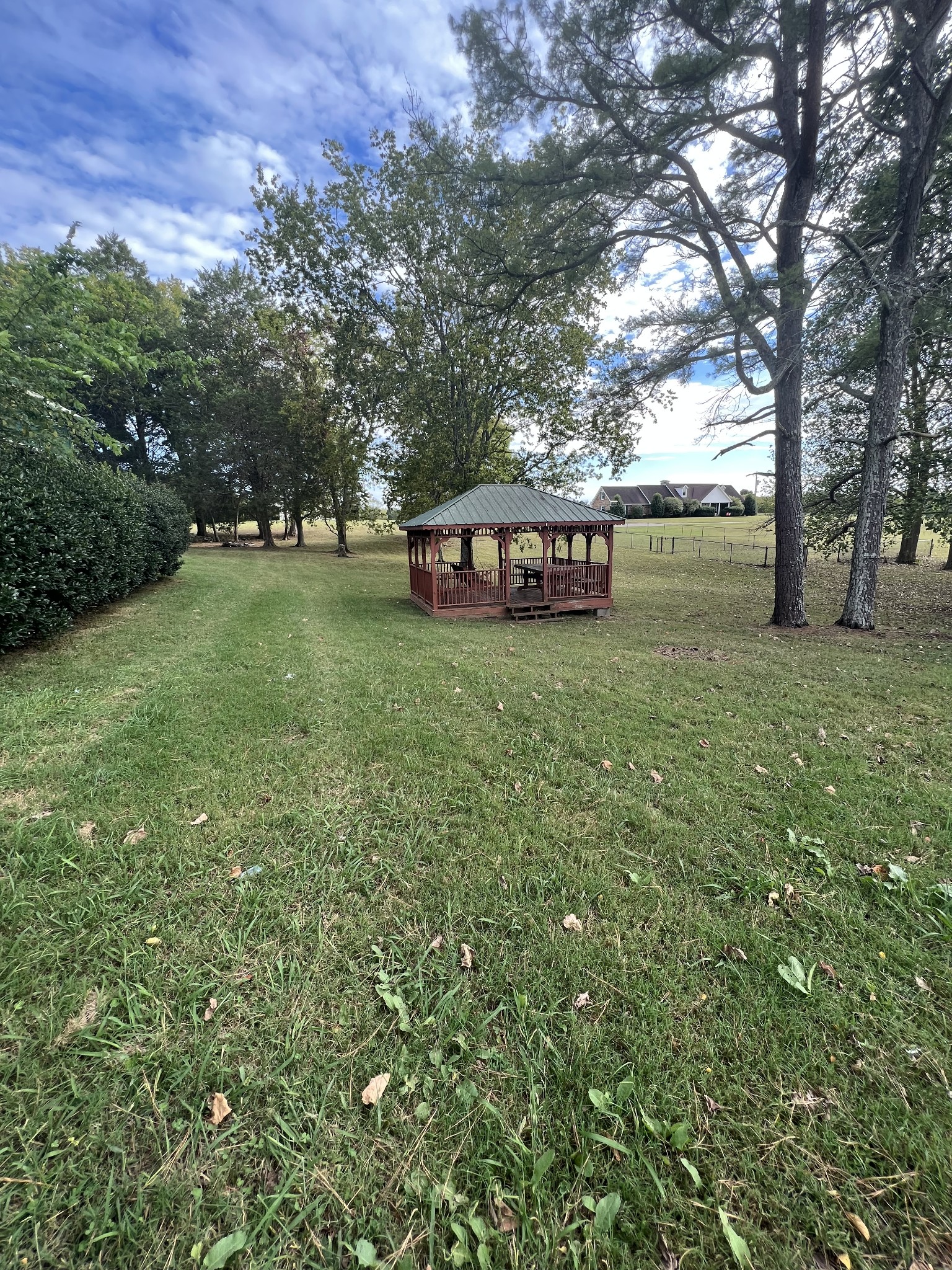 5588 Lebanon Road Lebanon, TN 37087 - Photo 36 of 43 a house view with a garden space