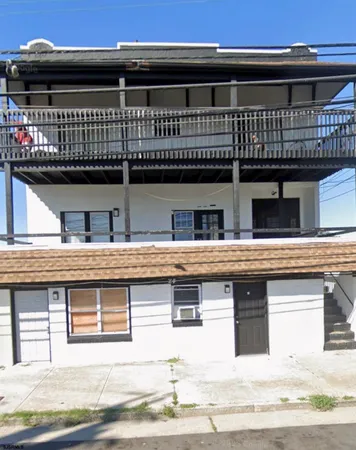 $1,700 | 24 North Vermont Avenue, Unit 4, Atlantic City, NJ 08401