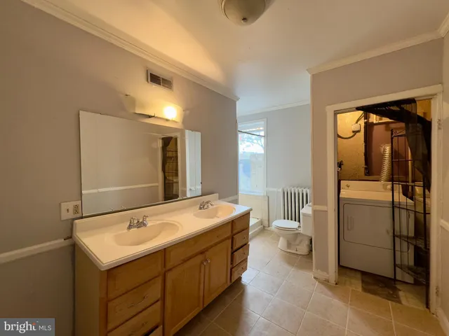 $1,699 | 665 Portland Street, Baltimore, MD 21230