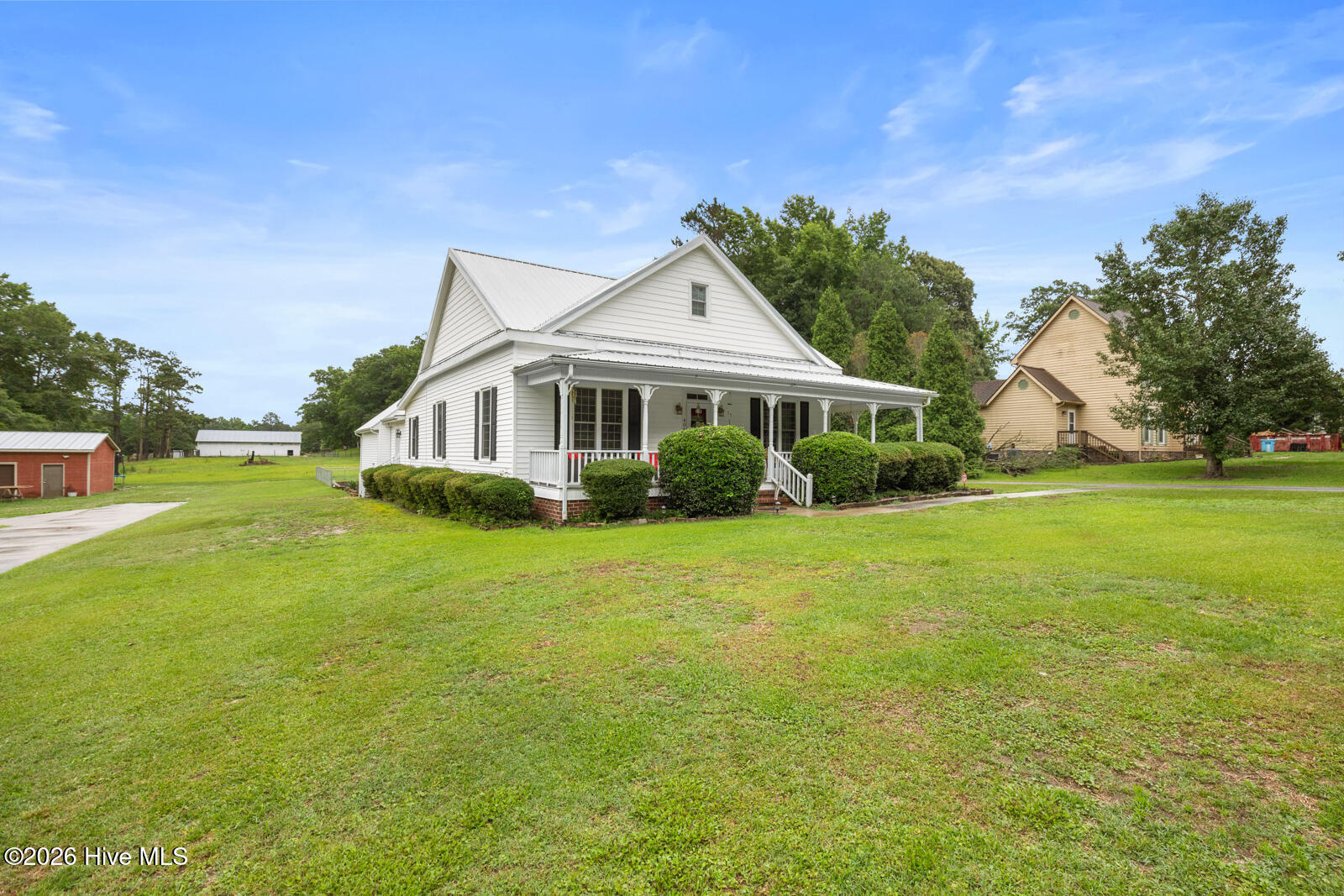 406 Bannermans Mill Road Richlands, NC 28574 - Photo 3 of 45