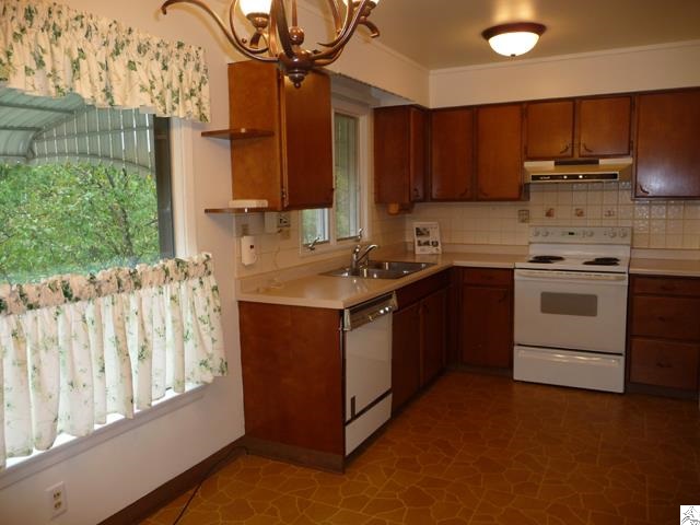 315 Snively Road Duluth, MN 55803 - Photo 3 of 17 Gallery Image 3