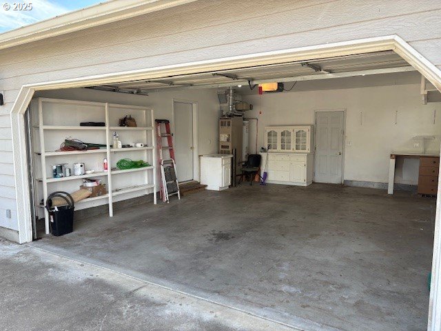 3202 Northeast Riverside Avenue Pendleton, OR 97801 - Photo 21 of 22 a view of a car garage
