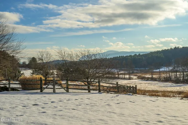 $4,250,000 | 58 Round Hill Road, Great Barrington, MA 01230