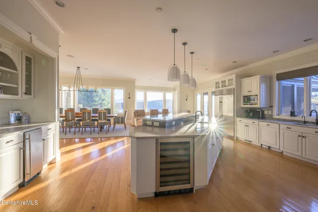 $4,250,000 | 58 Round Hill Road, Great Barrington, MA 01230