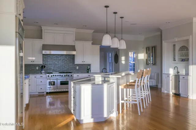 $4,250,000 | 58 Round Hill Road, Great Barrington, MA 01230