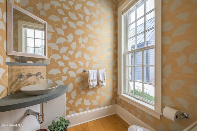 $4,250,000 | 58 Round Hill Road, Great Barrington, MA 01230