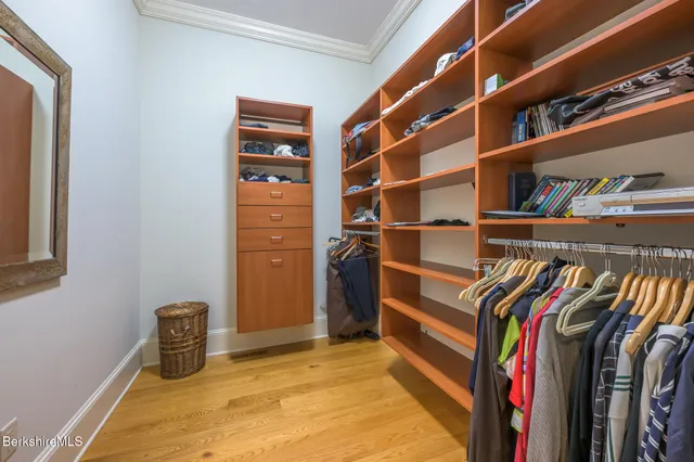 $4,250,000 | 58 Round Hill Road, Great Barrington, MA 01230