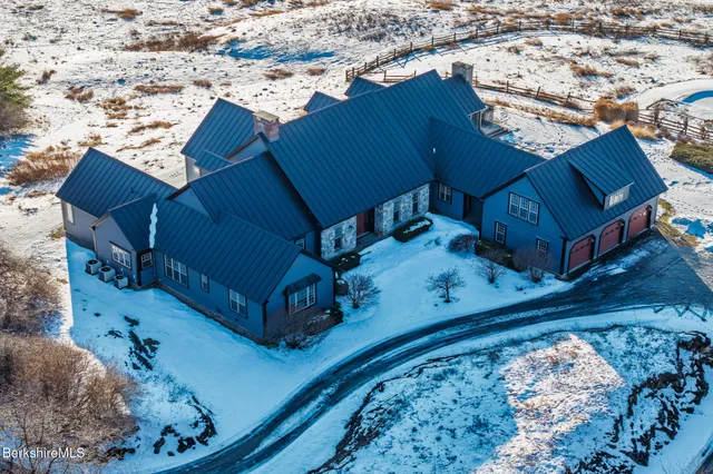 $4,250,000 | 58 Round Hill Road, Great Barrington, MA 01230