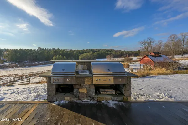 $4,250,000 | 58 Round Hill Road, Great Barrington, MA 01230