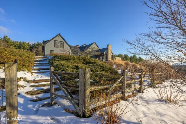 $4,250,000 | 58 Round Hill Road, Great Barrington, MA 01230