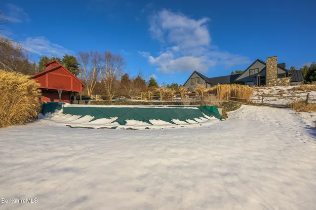 $4,250,000 | 58 Round Hill Road, Great Barrington, MA 01230