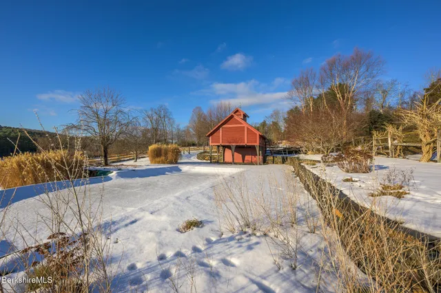 $4,250,000 | 58 Round Hill Road, Great Barrington, MA 01230