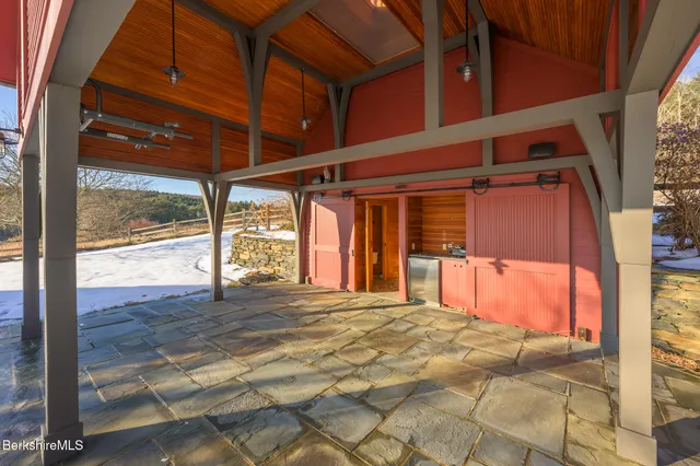 $4,250,000 | 58 Round Hill Road, Great Barrington, MA 01230