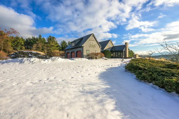 $4,250,000 | 58 Round Hill Road, Great Barrington, MA 01230