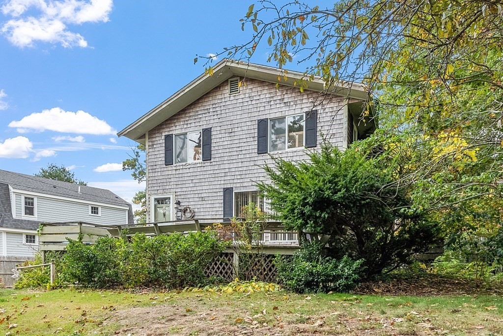 2 Glenmere Road Rockport, MA 01966 - Photo 12 of 22