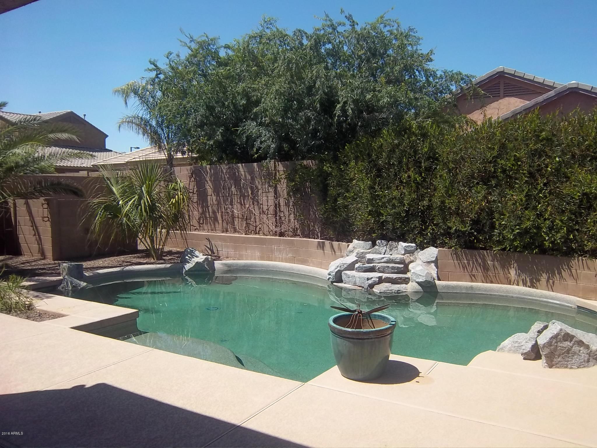 15128 West Calavar Road Surprise, AZ 85379 - Photo 3 of 31 Krusezewski 002