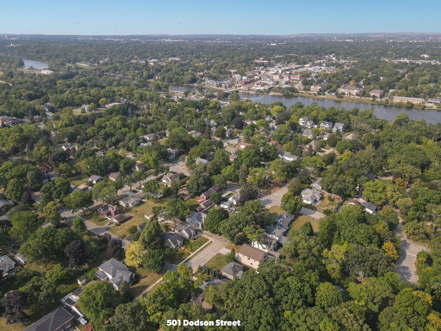 501 Dodson Street Geneva, IL 60134 - Photo 20 of 23 an aerial view of multiple house