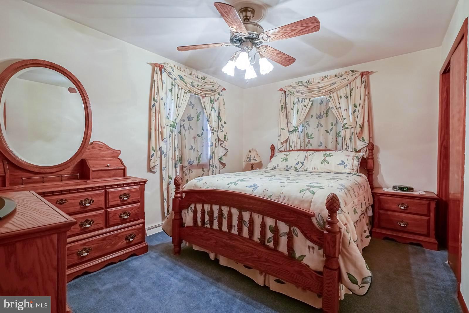 10 Eaton Road Pennsville, NJ 08070 - Photo 10 of 31 13x10 Master Bedroom