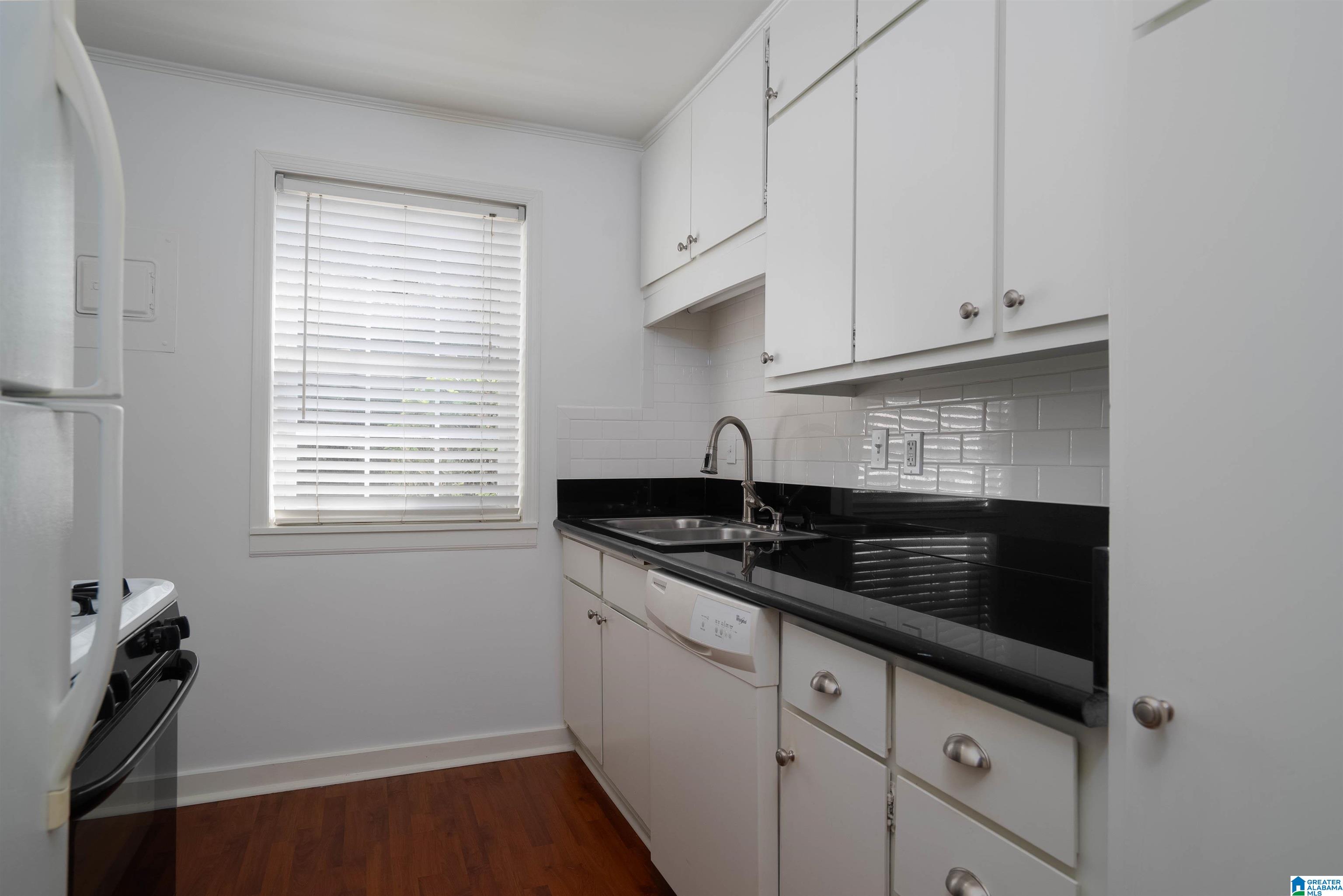 103 Fox Hall Road, Unit B Birmingham, AL 35213 - Photo 12 of 23
