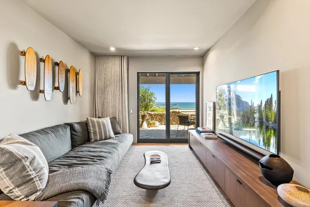 $5,800,000 | 1122 West Cliff Drive, Santa Cruz, CA 95060