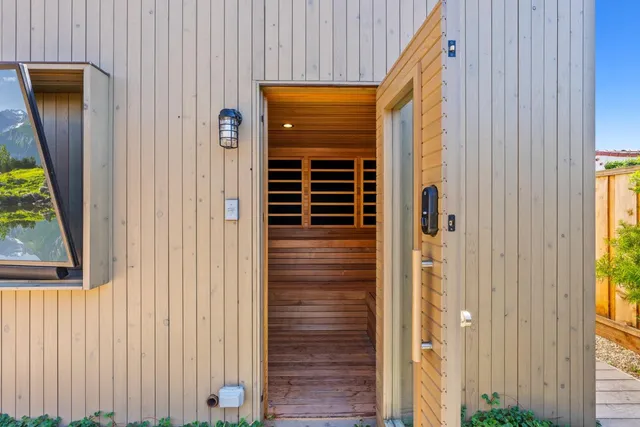 $5,800,000 | 1122 West Cliff Drive, Santa Cruz, CA 95060