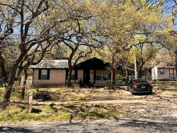 $245,000 | 10806 West Lakeview Drive, Jonestown, TX 78645