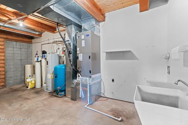 $1,595,000 | 10375 West Shale Court, Post Falls, ID 83854