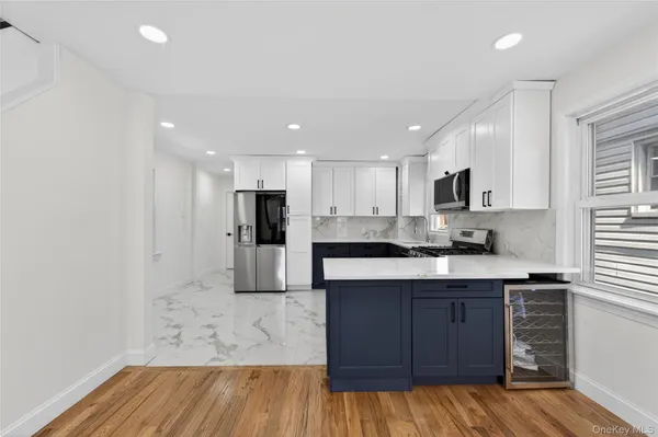 $779,999 | 172-09 140th Avenue | Rochdale