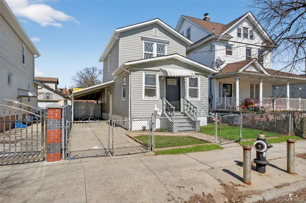$779,999 | 172-09 140th Avenue | Rochdale