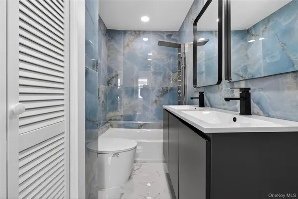 $779,999 | 172-09 140th Avenue | Rochdale