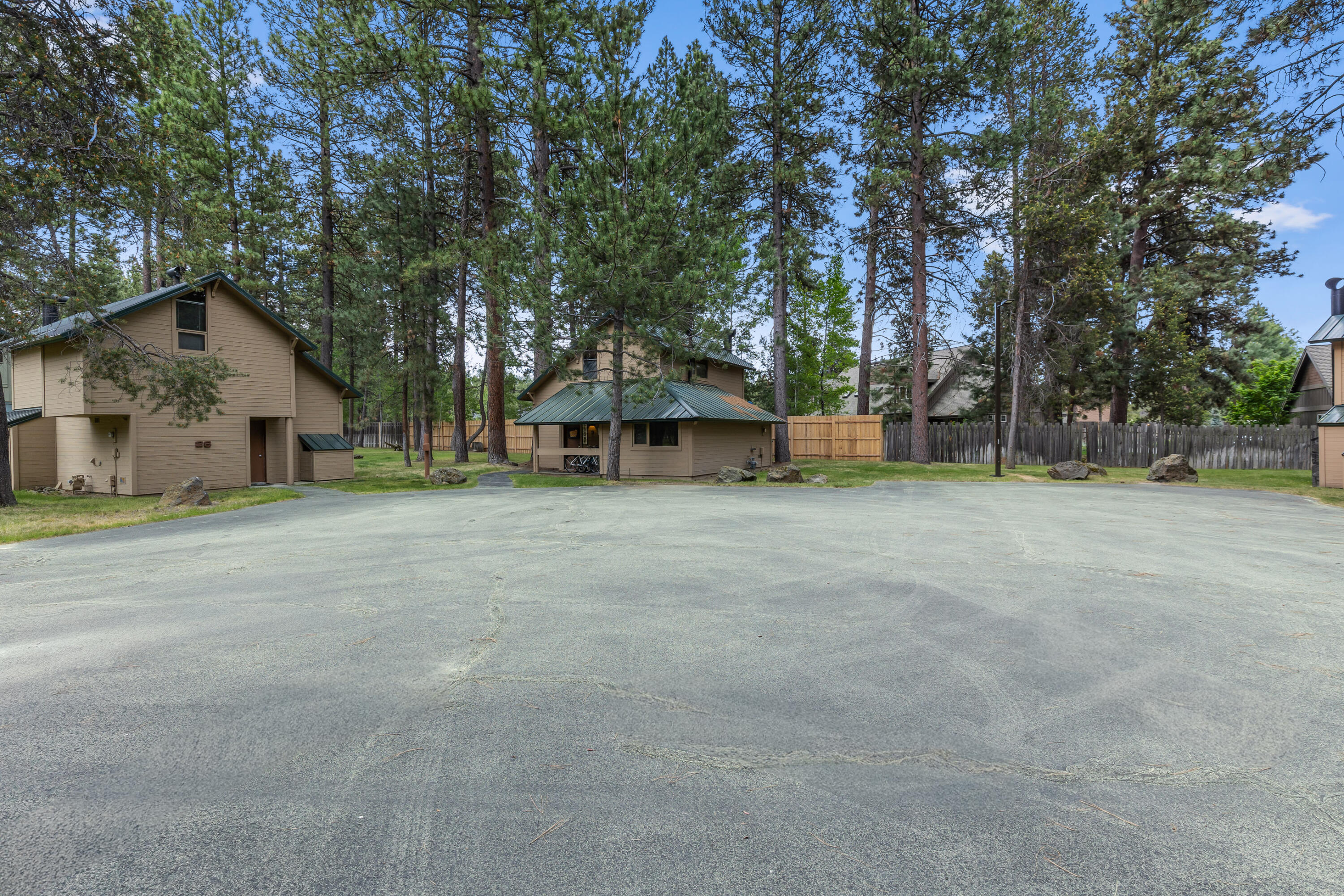 57488 Ranch Cabin Road Sunriver, OR 97707 - Photo 29 of 32 2026_05_26_57488_ranch_cabin_road_n27-1