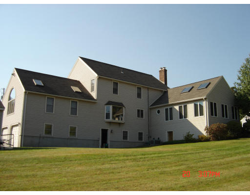 71 Heywood Road Sterling, MA 01564 - Photo 3 of 12 Gallery Image 3