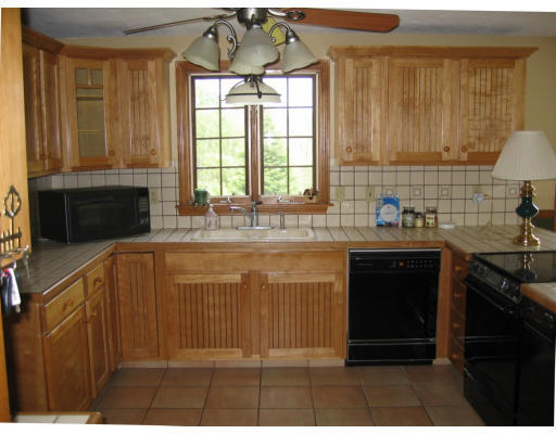 71 Heywood Road Sterling, MA 01564 - Photo 7 of 12 Gallery Image 7