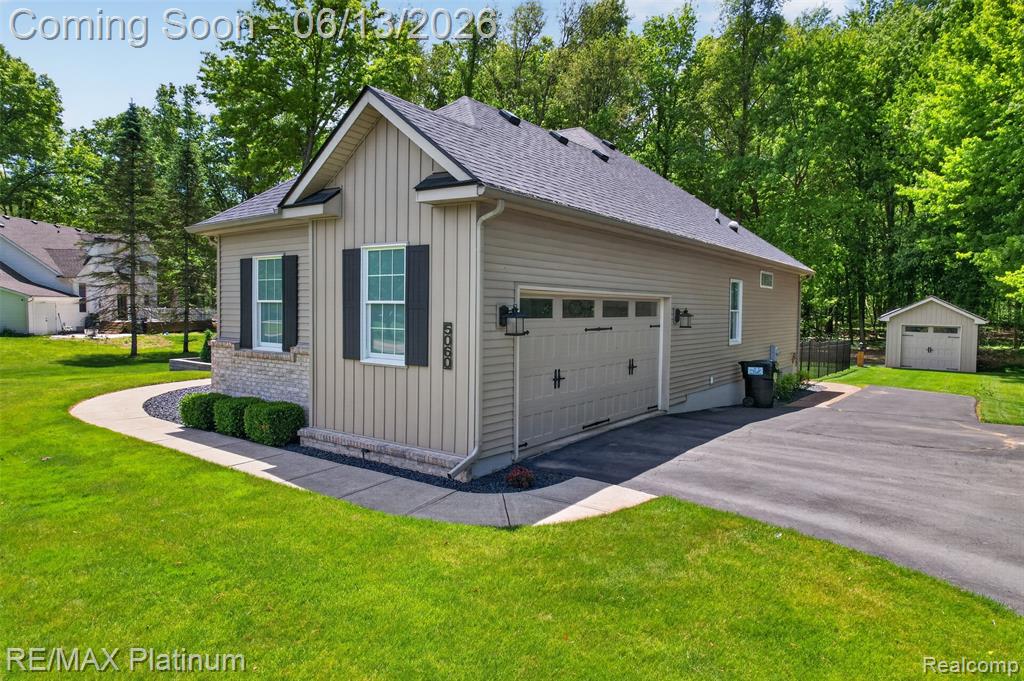 5060 Yax Pointe Drive Howell, MI 48843 - Photo 45 of 61