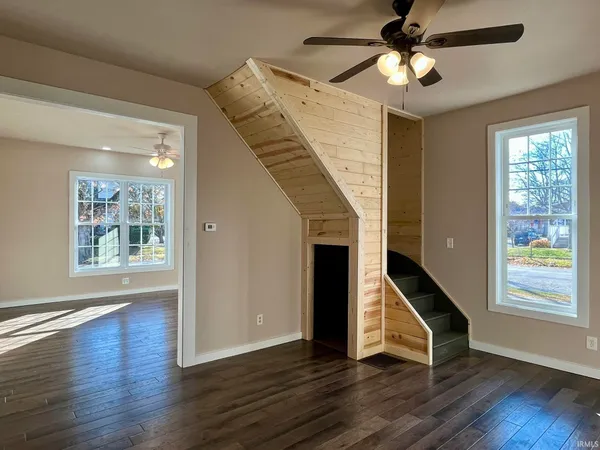 $233,900 | 484 West 5th Street, Peru, IN 46970